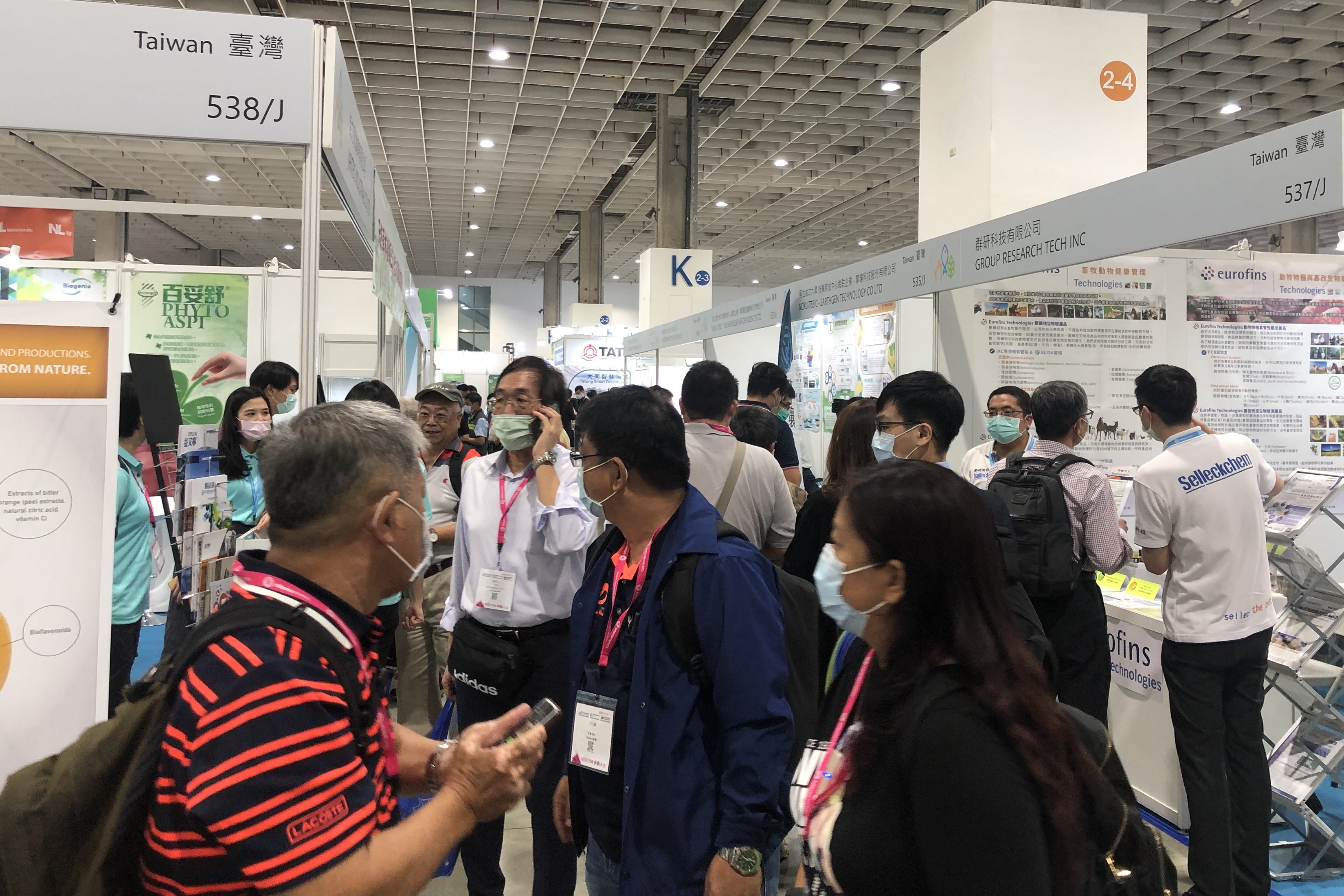 モーダルウィンドウで表示します。